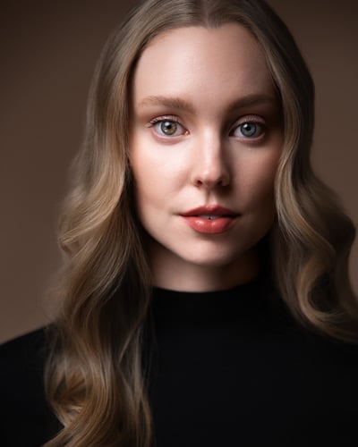 Samantha Edwards by The Headshot Photographer Nadia Chapman - Aug 25 2025 - 0734 - Web Size 1